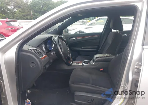 2012 Chrysler 300 из США, поврежденный, VIN 2C3CCAAG5CH116529